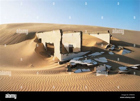 Mauritania The Sahara Desert Ruins Of A House In The Dunes Stock