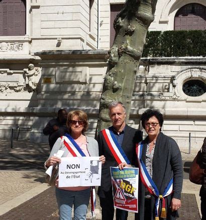 Les Lus Manifestent Saint Tienne Le Cergne