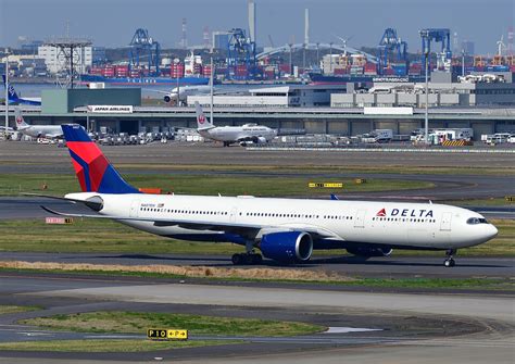 デルタ航空 Airbus A330 900 N407DX 羽田空港 航空フォト by じーくさん 撮影2023年03月30日