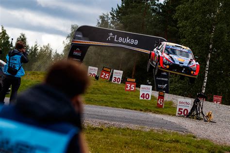 WRC Rallye de Finlande Tänak victorieux devant Rovanperä Sport fr