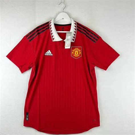 Manchester United Player Issue Home Shirt Size