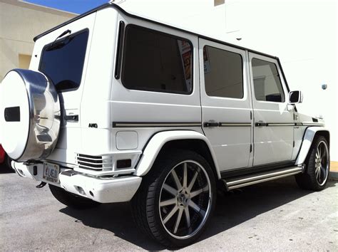 Exotic Cars on the Streets of Miami: White Mercedes G Wagon with custom ...