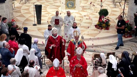 Pentecostes de Babel a Jerusalém Christian Media Center