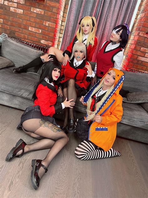 Yumeko, Runa, Mary, Kirari and Midari(Purple Bitch , Sia Siberia, Leah