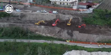 Frana Su Tratta Foggia Caserta Ancora Enormi Ritardi Autobus