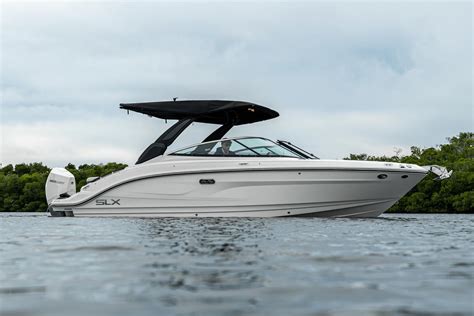 Sea Ray Slx Outboard Runabout For Sale Yachtworld