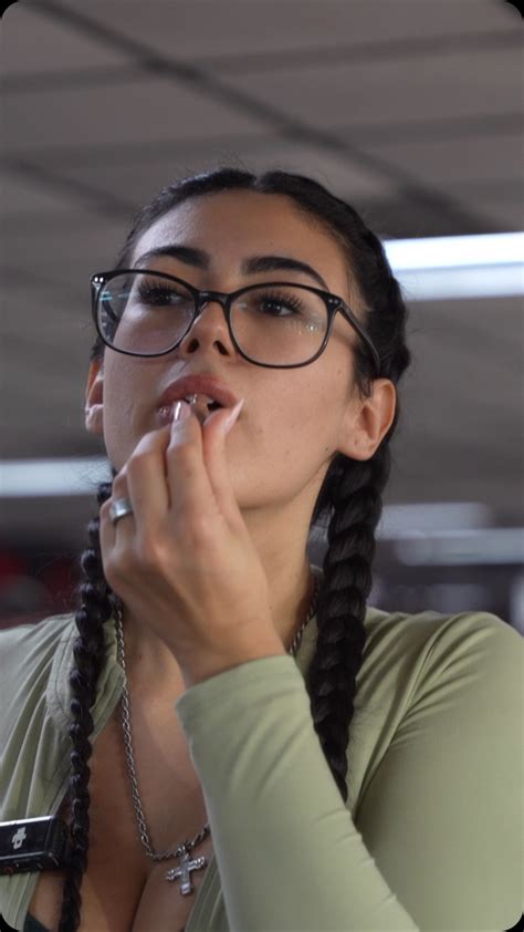 VANESSA LEGROW (@flexwness) • Instagram photos and videos