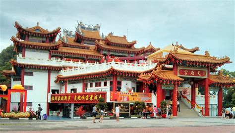 Viếng Chùa Thiên Hậu – Ngôi chùa đẹp nhất Kuala Lumpur, Malaysia