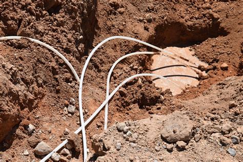 DENUNCIA TOMAS CLANDESTINAS DE AGUA POTABLE EN LA CIUDAD Https