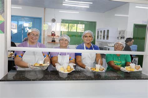 Prefeitura de Manaus reinaugura cozinha comunitária do bairro Santo