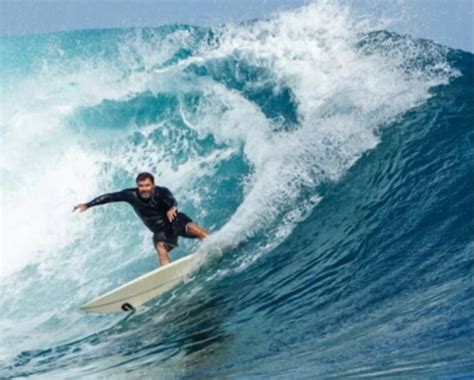 Surfista Brasileiro De Ondas Gigantes Perde A Vida Em Mar De Portugal