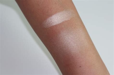 Samantha Jane Dior Diorskin Nude Air Luminzer Swatches Review