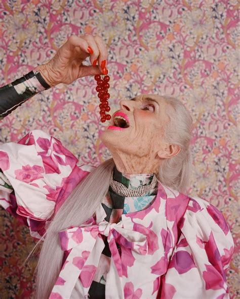 Os Anos De Resili Ncia Daphne Selfe A Modelo Mais Velha Do Mundo