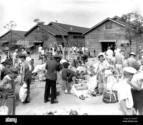 Prisioneros Aliados Omori Pow Camp Imágenes De Stock En Blanco Y Negro Alamy