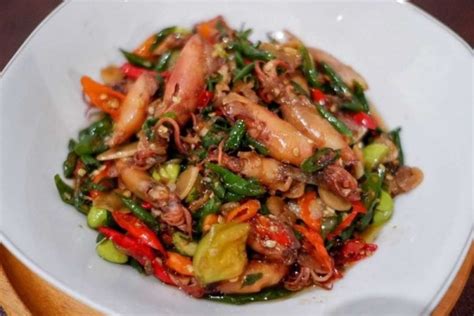 Resep Tumis Cumi Asin Cabai Hijau Yang Praktis