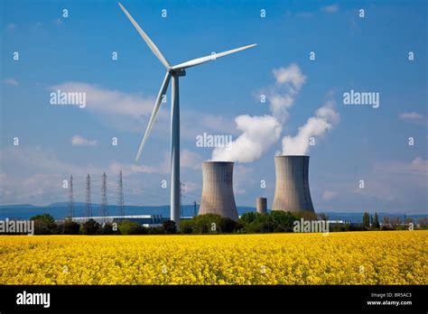 Impianto Di Turbine Eoliche Immagini E Fotografie Stock Ad Alta