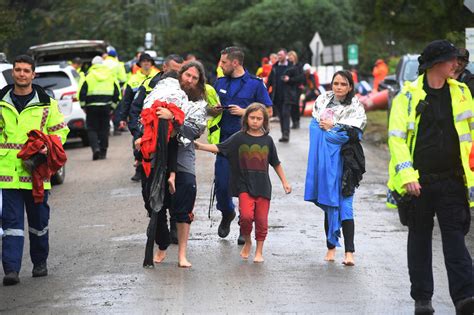 Tens Of Thousands Evacuated Due To Major Flooding In Australia Iha News