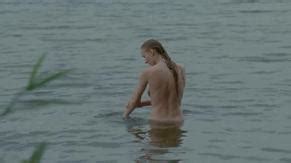 SPRAWIEDLIWY NUDE SCENES AZNude