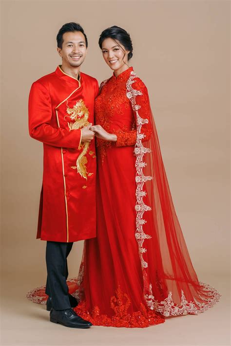 Modern Vietnamese Wedding Dress With Removable Cape | Kelly Dress
