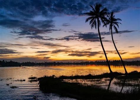 Seven Bedroom Houseboat Alleppey Rs Day Pulickattil Houseboats