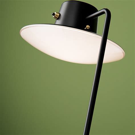 Louis Poulsen AJ Oxford 28 Bordlampe Opal Lamper Dk