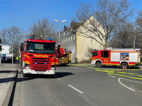 FW GE Feuer zerstört Wohnung in Gelsenkirchen Sutum Presseportal