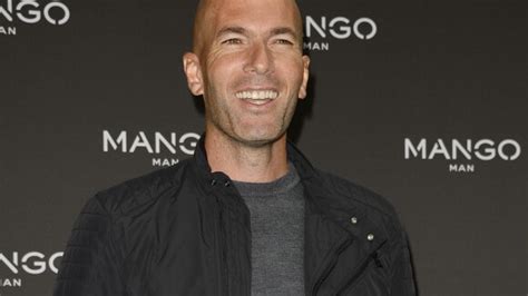 Vid O Zinedine Zidane Devient L G Rie De La Ligne Masculine Mango