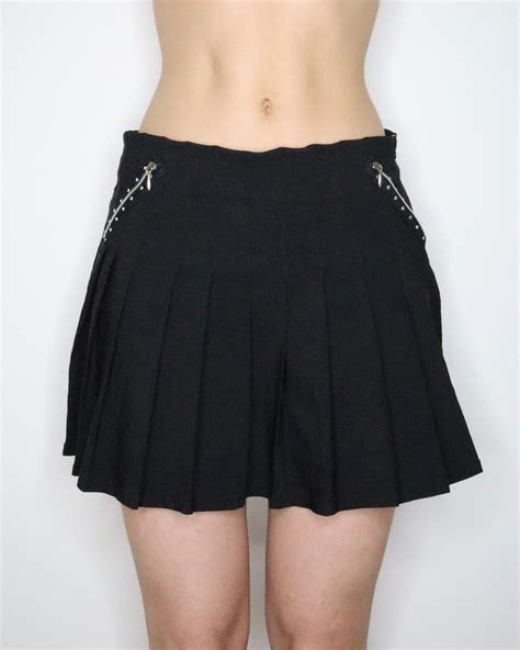 Pleated Black Mini Skirt Medium Imber Vintage