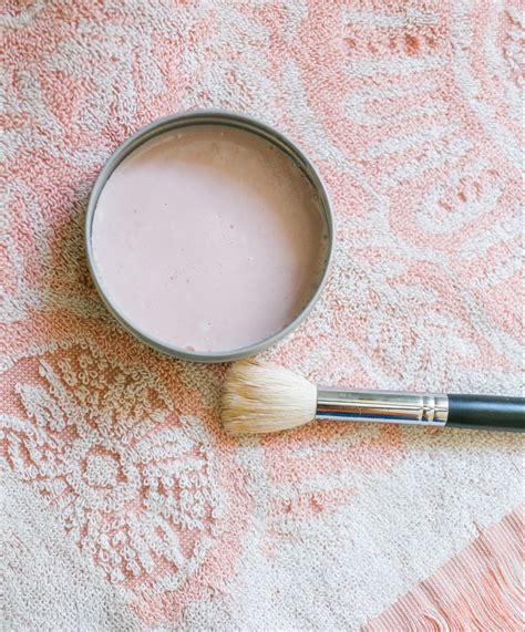how to clean brush makeup 12