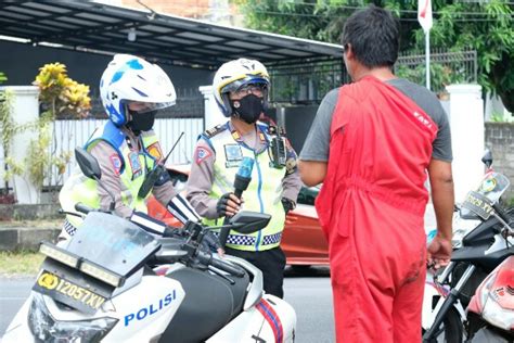 Pelanggaran Tak Pakai Helm Dominasi Hari Pertama Operasi Zebra Samrat