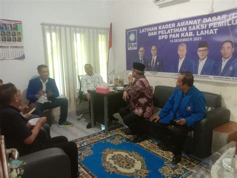 Partai Amanat Nasional Dari Lima Formulir Pendaftaran Kandidat Calon Bupati Dan Wakil Bupati