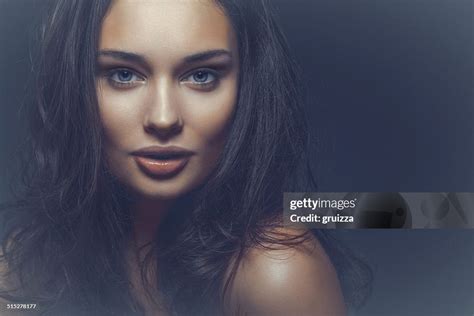 Closeup Beauty Portrait Of A Smiling Beautiful Brunette Woman High Res