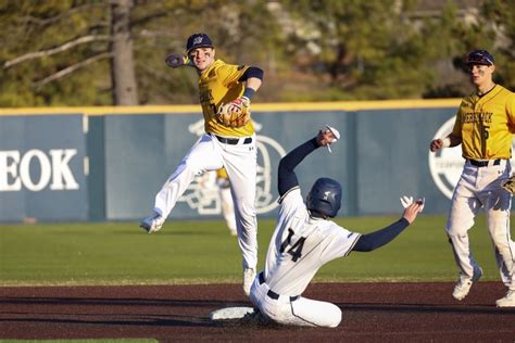 Division 1 Baseball Colleges In New England - BaseBall Wall