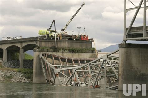 I 5 Bridge Collapse In Washington State