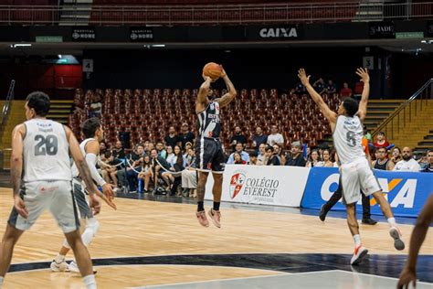 Brasília Basquete X Vasco Da Gama - Torneio de Abertura NBB: R10 Score Vasco da Gama sofre, mas derrota o ...