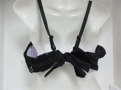 10 Hot Sexy Uxia Bikini Pics