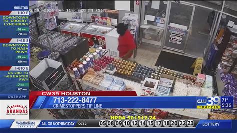 Caught On Video North Loop Robbery Suspect Forgets To Put On Mask Cw39 Houston