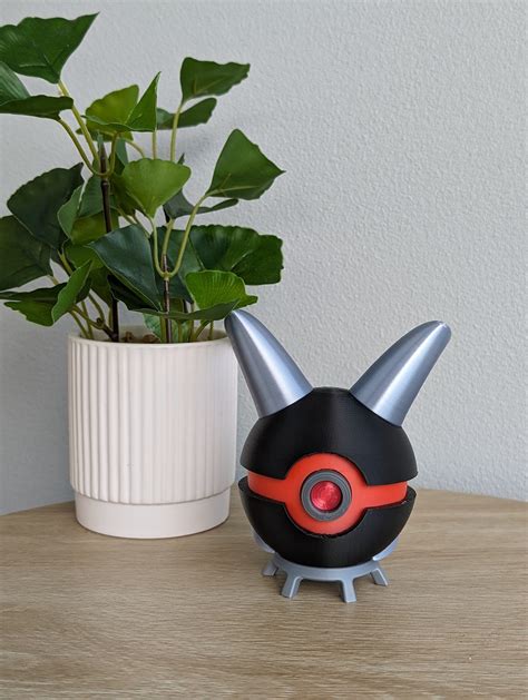 Houndoom Themed Pokeball 3dbydee