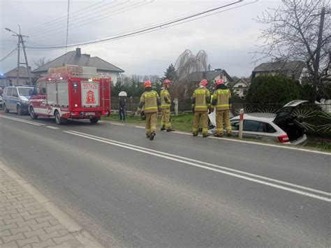 Auto wylądowało w rowie na Beskidzkiej mamNewsa pl