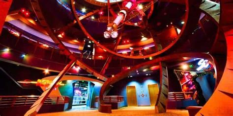 Get 50% off DisneyQuest evening tickets to Walt Disney World's "indoor ...