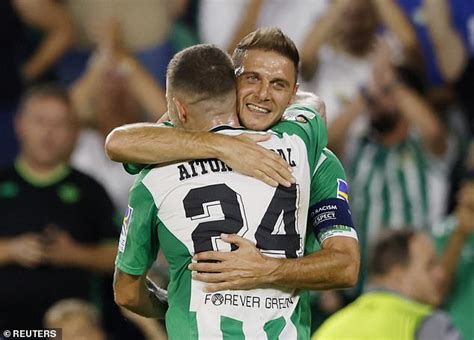 Real Betis' Joaquin becomes oldest scorer EVER in Europa League | Daily ...