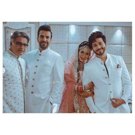 Kundali Bhagya Twinkle Vasisht Aka Kritika Poses Like A Bride In Her