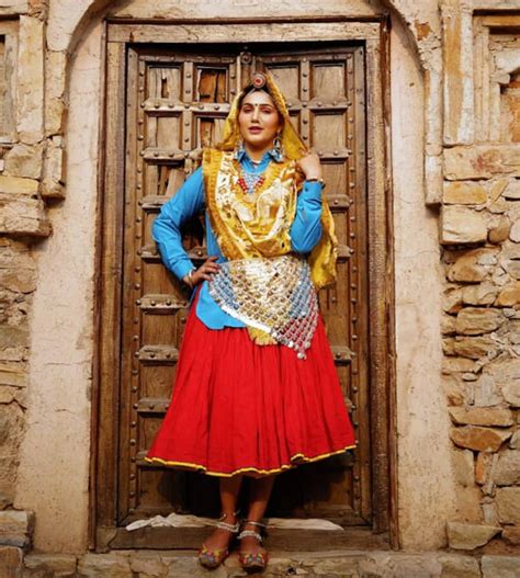 Sapna Choudhary Looks Gorgeous In Traditional Haryanvi Dress See Photos