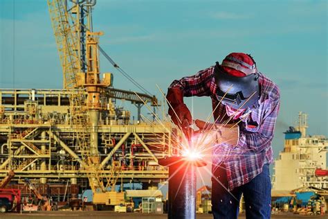 How Much Do Oil Rig Welders Make In The UK 2022 Salary Statistics