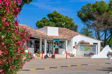 Camping Saintes Maries De La Mer Lhistoire Du Camping La Brise De