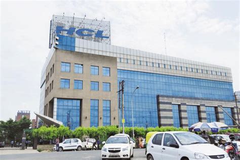 Hcl Tech Eyes Expansion To Tap Larger Markets With Diversified Products