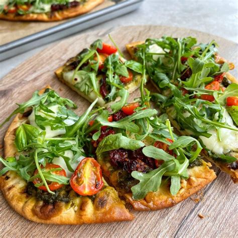 Pesto Flatbread Pizza Onebalancedlife