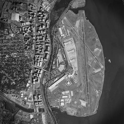 Ronald Reagan Washington National Airport - City Prints