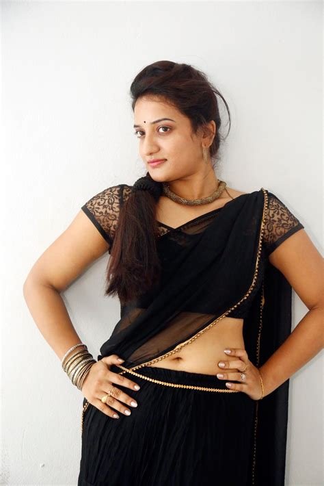 Tamil Latest Actress Janani Reddy Awesome Black Saree Images Gallery 02