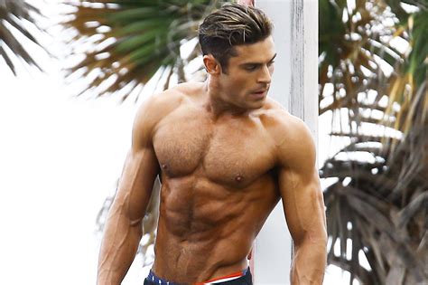 Zac Efrons Amazing Mass Transformation In The Last Twelve Months